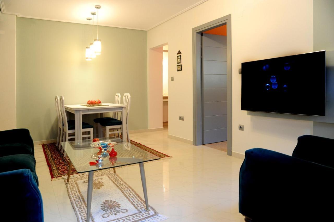 Olive And Orange Apartment Mystras Eksteriør billede
