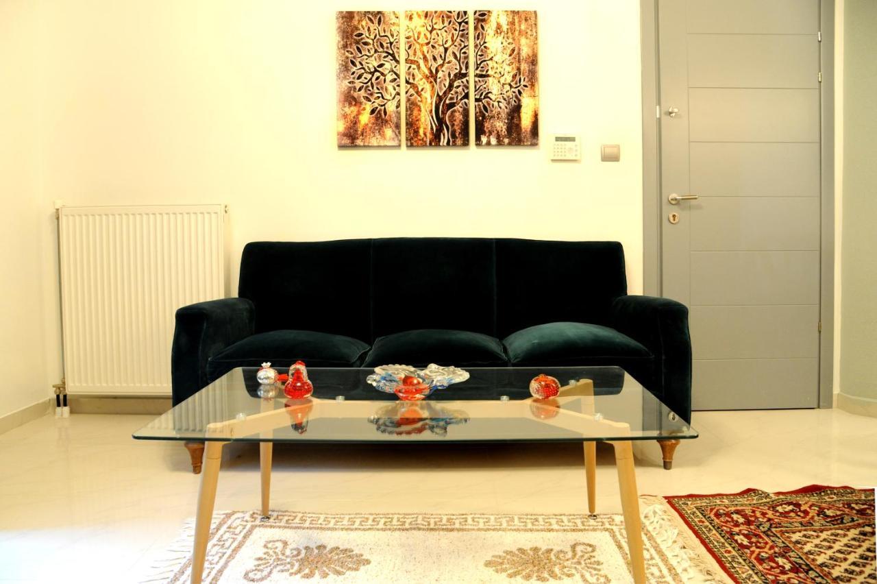 Olive And Orange Apartment Mystras Eksteriør billede